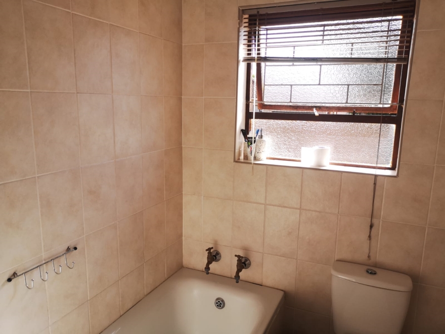 2 Bedroom Property for Sale in Campher Park Eastern Cape
